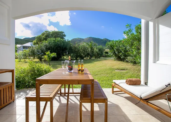 6 Beachfront Apartments With Terrace & Direct Beach Access