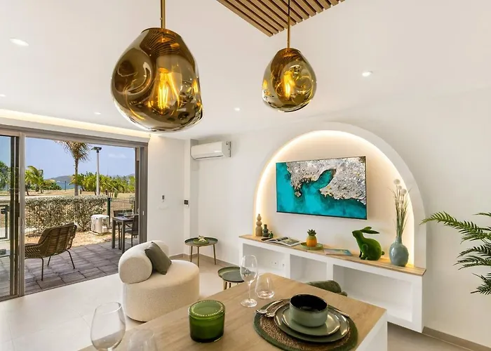 Experience A Luxurious Seaside Escape
