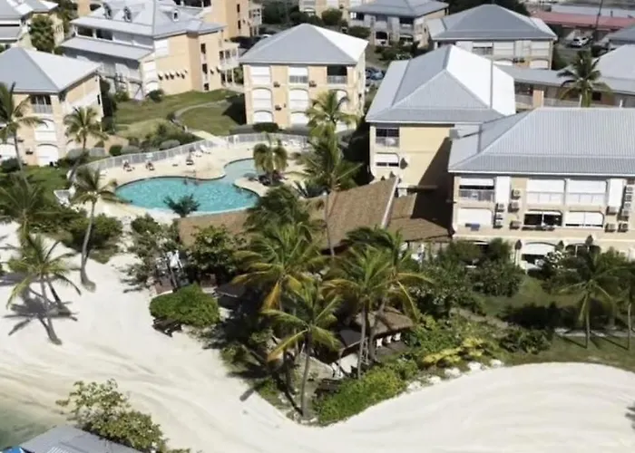 Flamboyant Studio Avec Piscine Et Parking